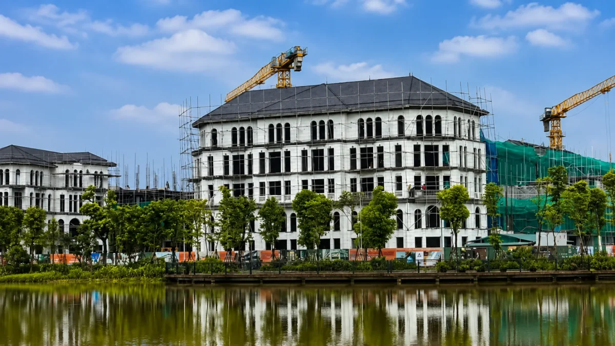 Vì sao tháng 8/2026 là thời điểm đáng cân nhắc để sở hữu Alluvia City? 7 Tiến độ dự án Alluvia City cập nhật tháng 8/2026